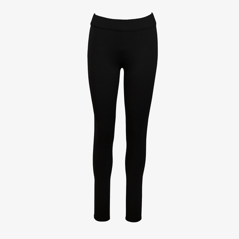 Women's no drawstring jogger in black displayed on a white background